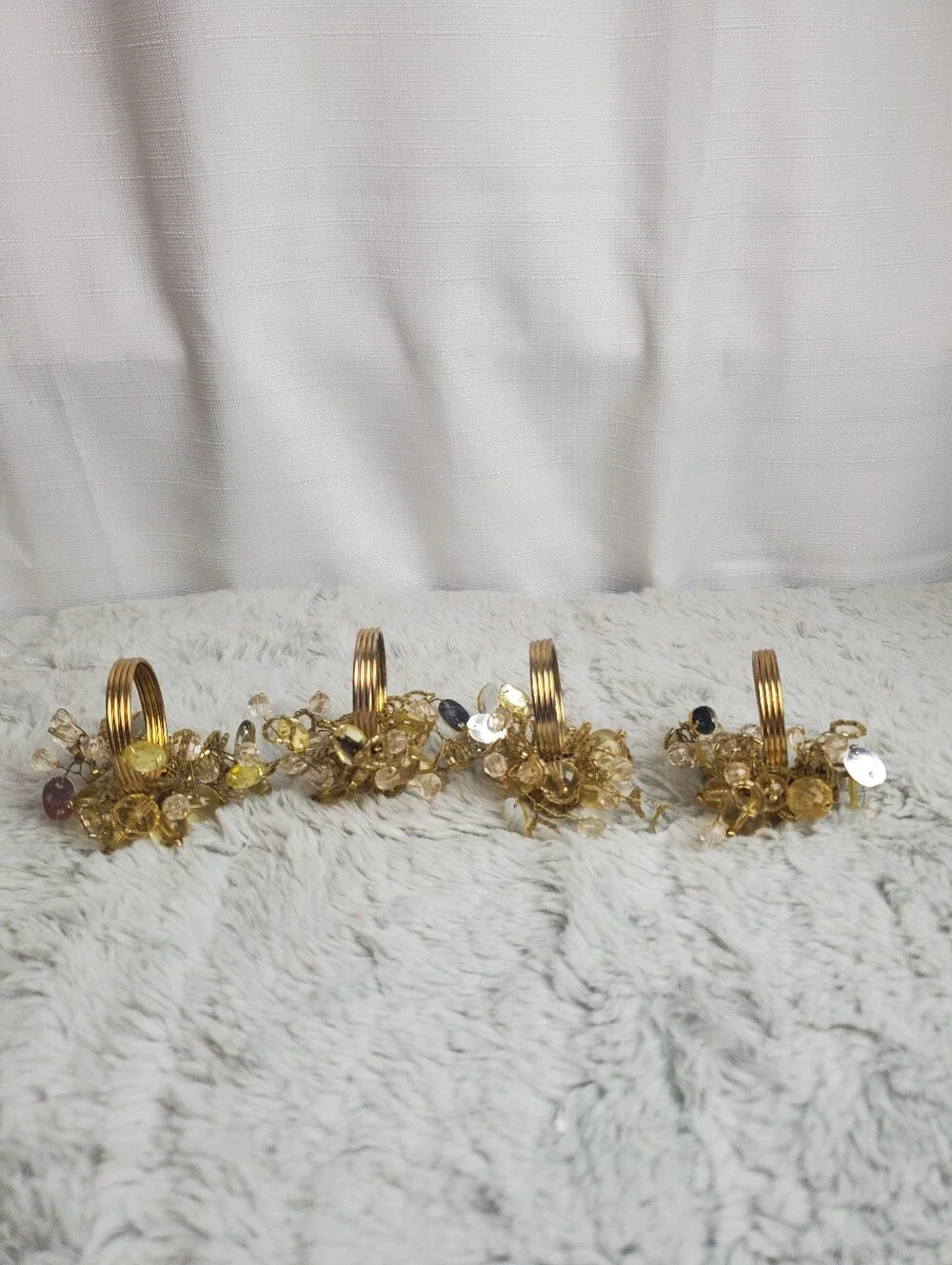 Set Of 4 Pier 1 Beaded Cluster Napkin Rings Yellow Brown Gold Beads Golf Rings